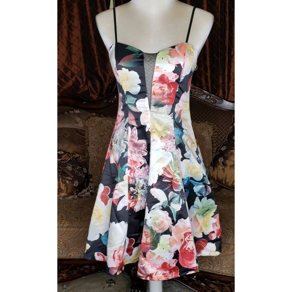 Cachet Floral Strapless Dress sz 4 new